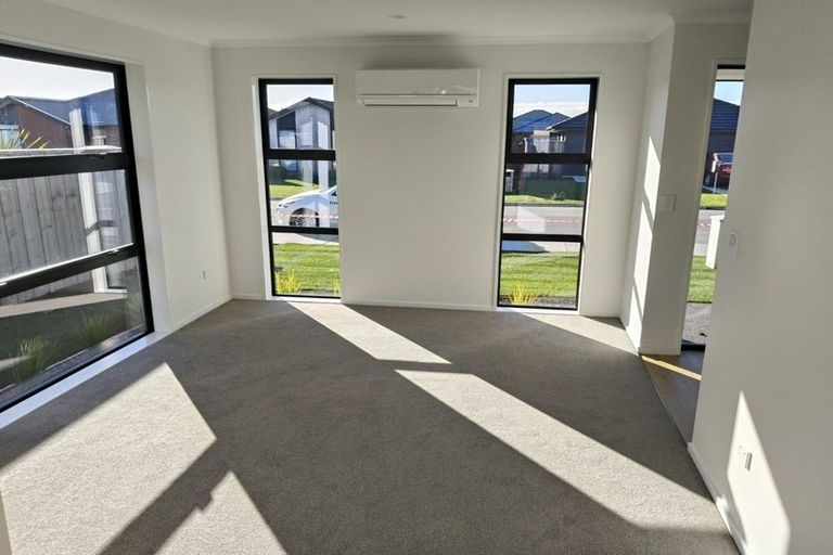 Photo of property in 8 Curtis Street, Woodend, 7610