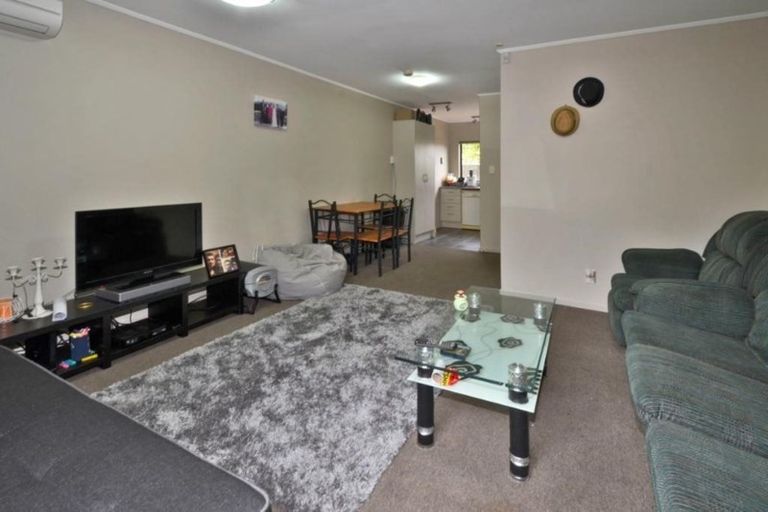 Photo of property in 2/77 Lismore Street, Waltham, Christchurch, 8011