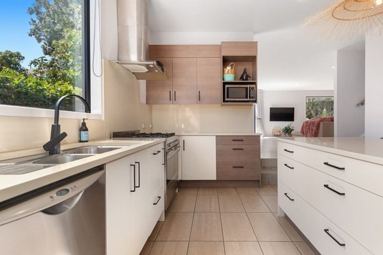 Photo of property in 125b Oceanbeach Road, Mount Maunganui, 3116