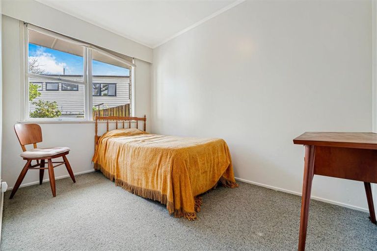 Photo of property in 2/375 Pakuranga Road, Pakuranga Heights, Auckland, 2010