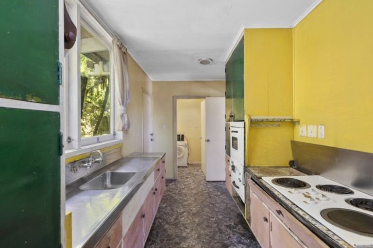 Photo of property in 1 Natusch Road, Belmont, Lower Hutt, 5010