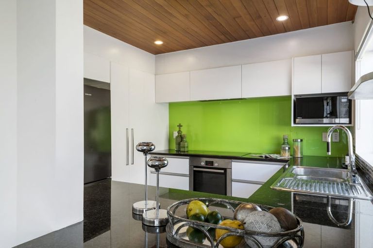 Photo of property in 53 Fitzwilliam Drive, Torbay, Auckland, 0630