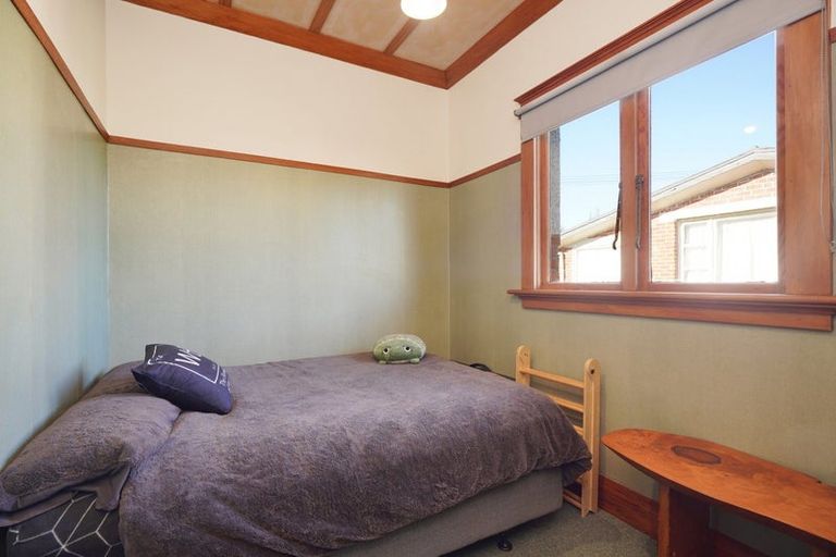 Photo of property in 1 Home Street, Winton, 9720