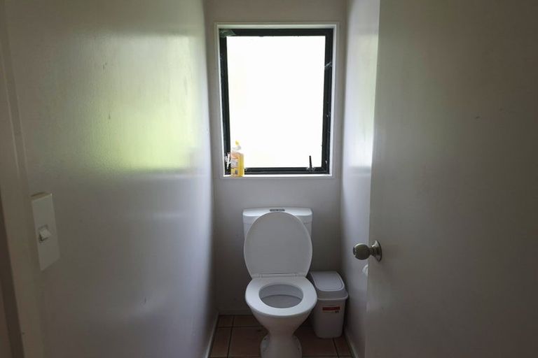 Photo of property in 2/26 Anne Mclean Drive, Bayview, Auckland, 0629