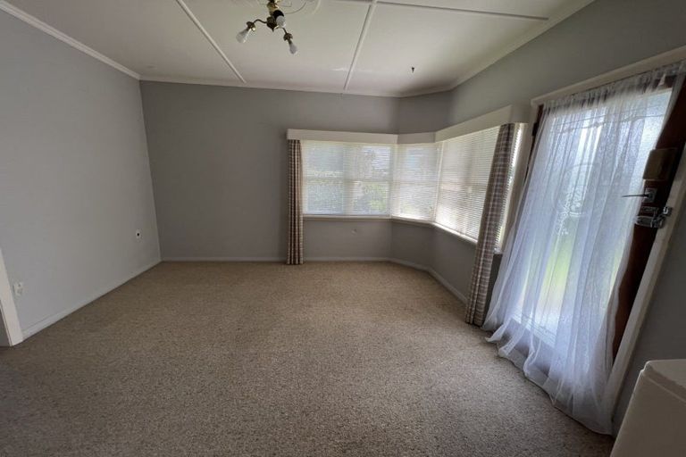 Photo of property in 690 Pioneer Highway, Highbury, Palmerston North, 4412