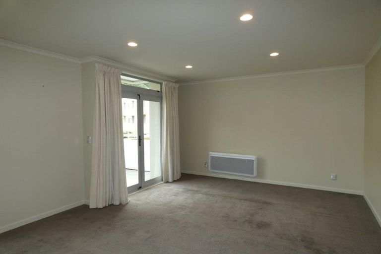 Photo of property in Marrakech Cafe, 68/305 Evans Bay Parade, Hataitai, Wellington, 6021