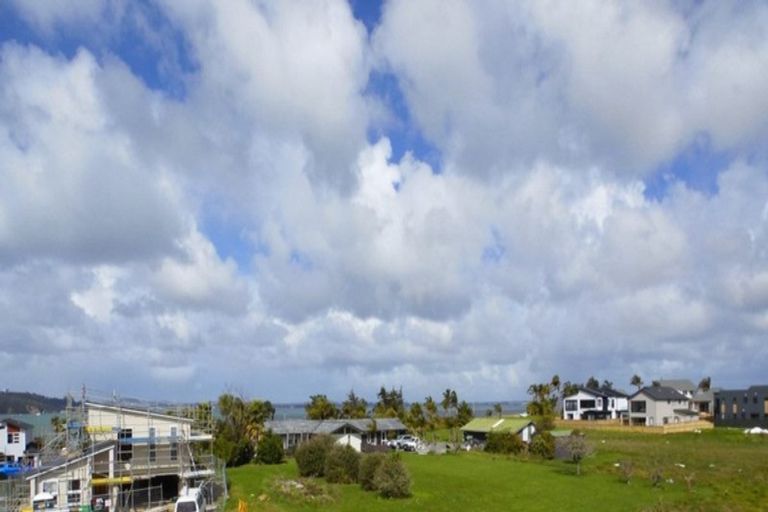 Photo of property in 13 Habitat Place, Hobsonville, Auckland, 0616