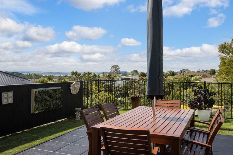Photo of property in 26 Te Kaka Place, Omokoroa, 3114