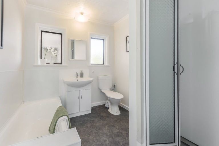 Photo of property in 1/50 Parkers Road, Tahunanui, Nelson, 7011