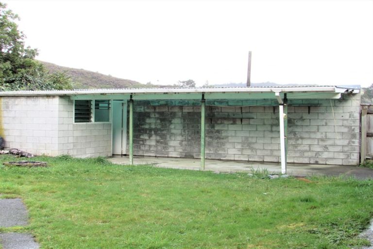Photo of property in 12 Lowry Crescent, Stokes Valley, Lower Hutt, 5019