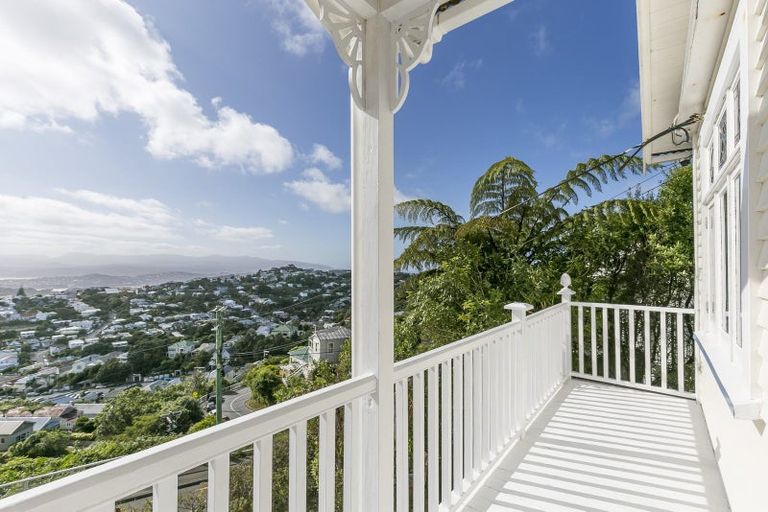 Photo of property in 82 Mitchell Street, Brooklyn, Wellington, 6021