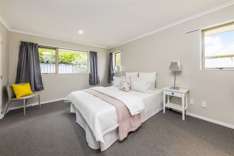Photo of property in 20a Waterview Road West, Takanini, 2112