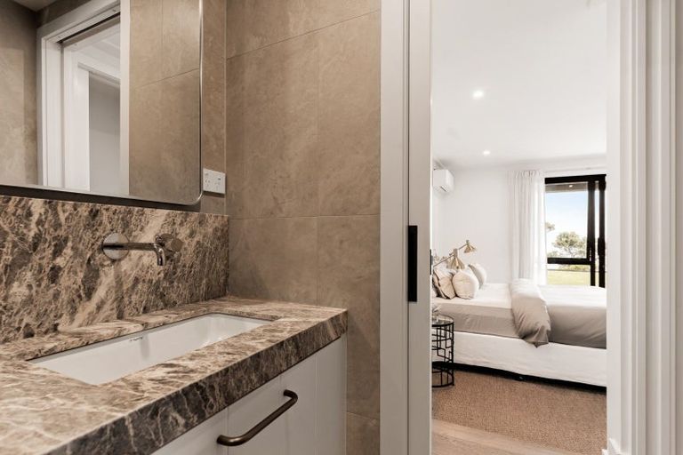 Photo of property in 25 Ti Point Road, Ti Point, Leigh, 0985