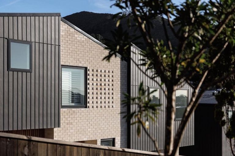 Photo of property in 15 Ara Toutouwai, Karori, Wellington, 6012