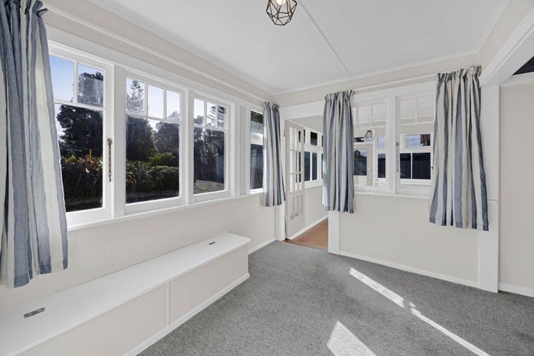 Photo of property in 63 Gladstone Street, Hawera, 4610