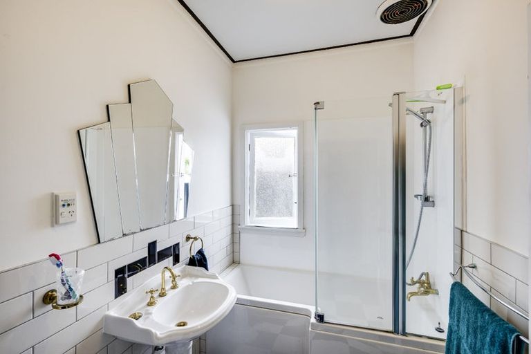 Photo of property in 28 Morse Street, Marewa, Napier, 4110