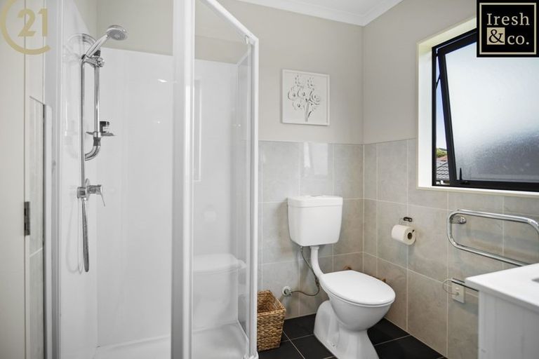 Photo of property in 175 Keri Vista Rise, Papakura, 2110