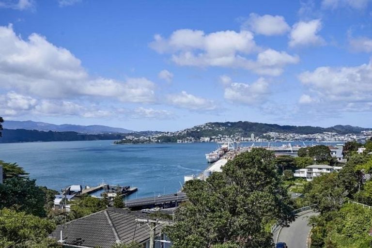 Photo of property in 60 Anne Street, Wadestown, Wellington, 6012