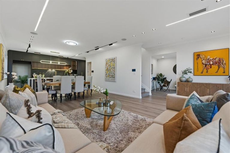 Photo of property in 240 Park Estate Road, Rosehill, Papakura, 2113