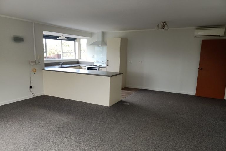 Photo of property in 1/39 Waimairi Road, Upper Riccarton, Christchurch, 8041