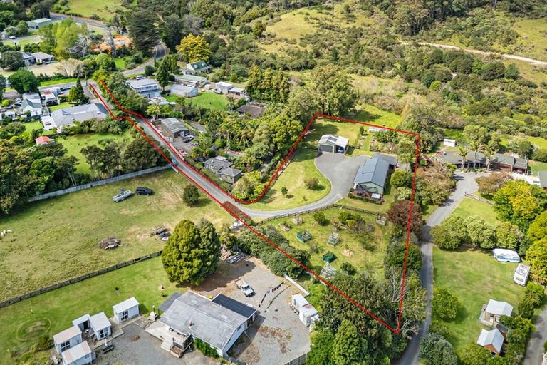 Photo of property in 94b Whangapoua Sh25 Road, Coromandel, 3506