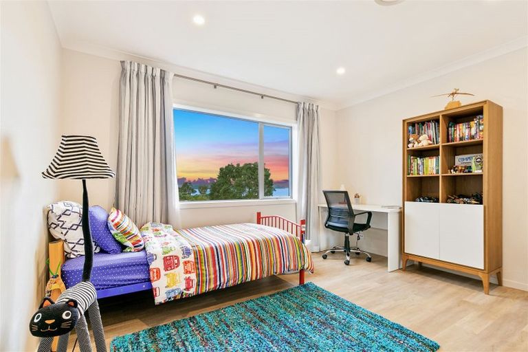 Photo of property in 22b Halyard Place, Te Atatu Peninsula, Auckland, 0610