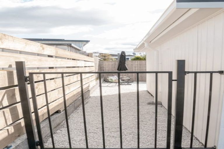 Photo of property in 1/4 Linklater Avenue, Bellevue, Tauranga, 3110