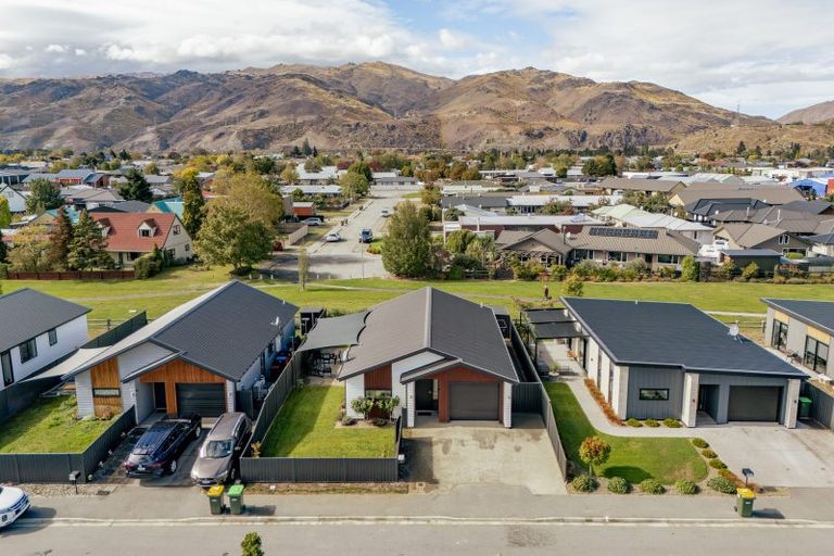 Photo of property in 11 Dawkins Street, Cromwell, 9310