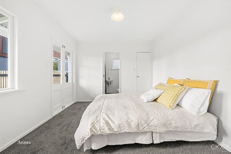 Photo of property in 64 Bell Road, Waiwhetu, Lower Hutt, 5010