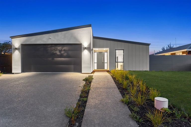 Photo of property in 3 Rex Place, Rangiora, 7400