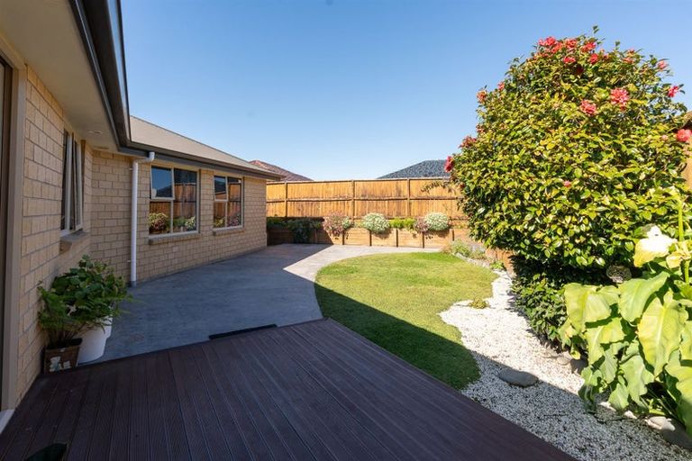 Photo of property in 12 Tarrango Way, Rototuna, Hamilton, 3210