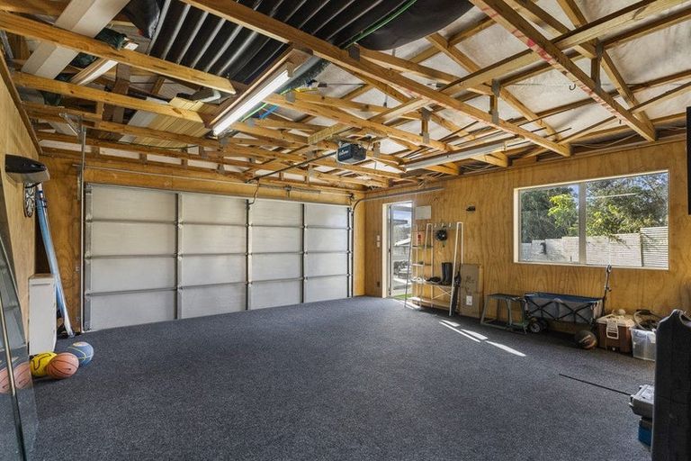 Photo of property in 6 Poplar Road, Stanmore Bay, Whangaparaoa, 0932