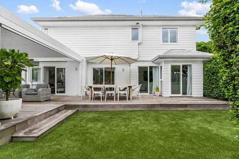 Photo of property in 44 Milford Road, Milford, Auckland, 0620