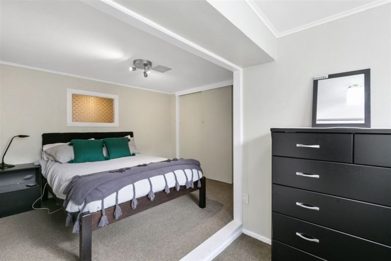 Photo of property in 50 Spencer Street, Crofton Downs, Wellington, 6035