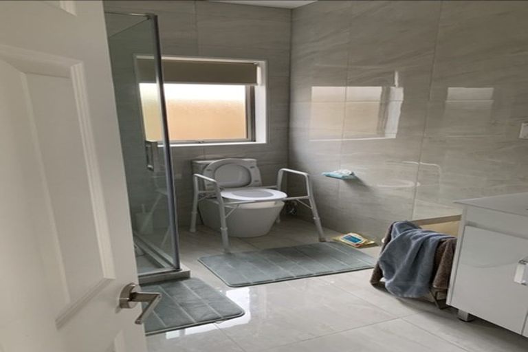 Photo of property in 1 Castlebane Drive, Flat Bush, Auckland, 2019