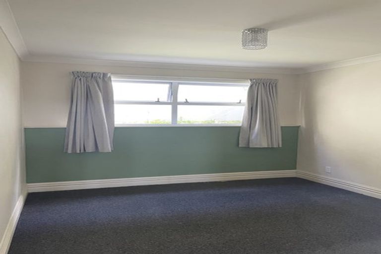 Photo of property in 75b Houghton Bay Road, Houghton Bay, Wellington, 6023