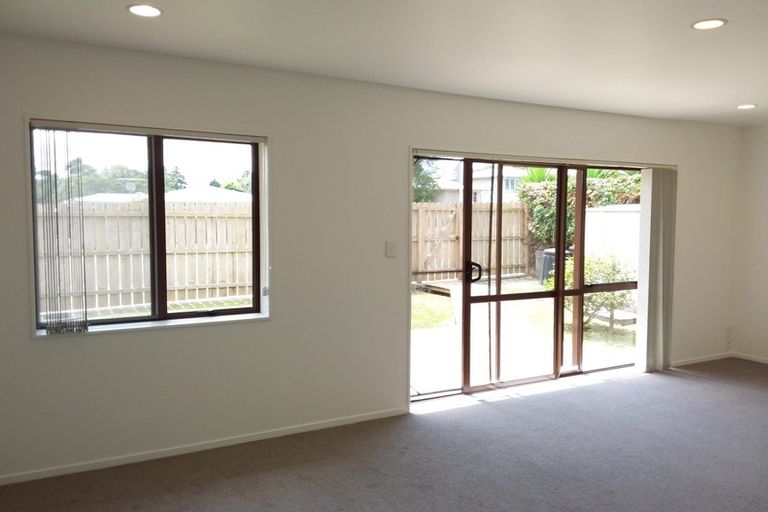 Photo of property in 1/30 Daytona Road, Henderson, Auckland, 0610