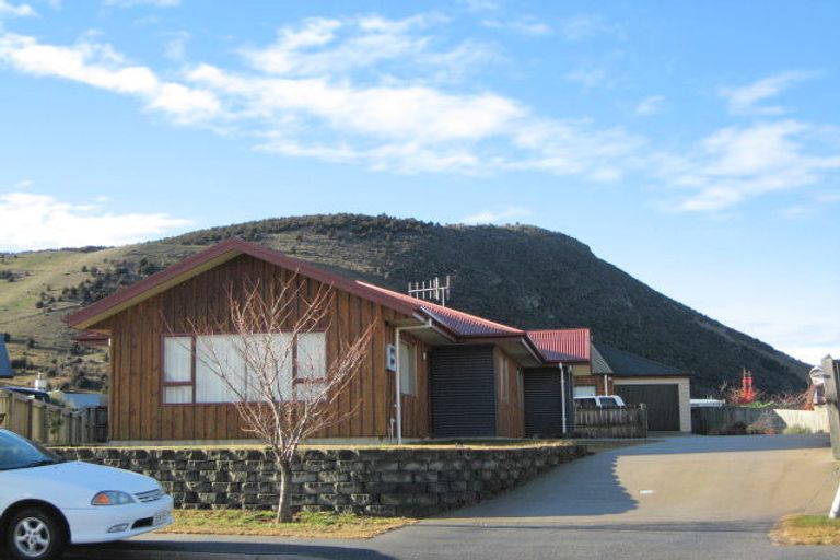 Photo of property in 6 Glenfinnon Place, Wanaka, 9305