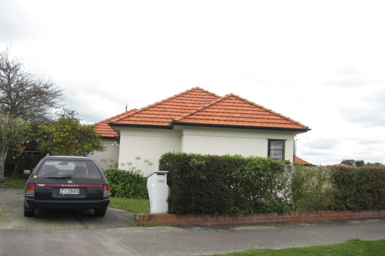 Photo of property in 150 Cook Street, West End, Palmerston North, 4410