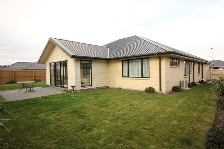 Photo of property in 6 Genoa Avenue, Rolleston, 7614