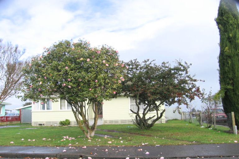 Photo of property in 716 Huia Street, Camberley, Hastings, 4120