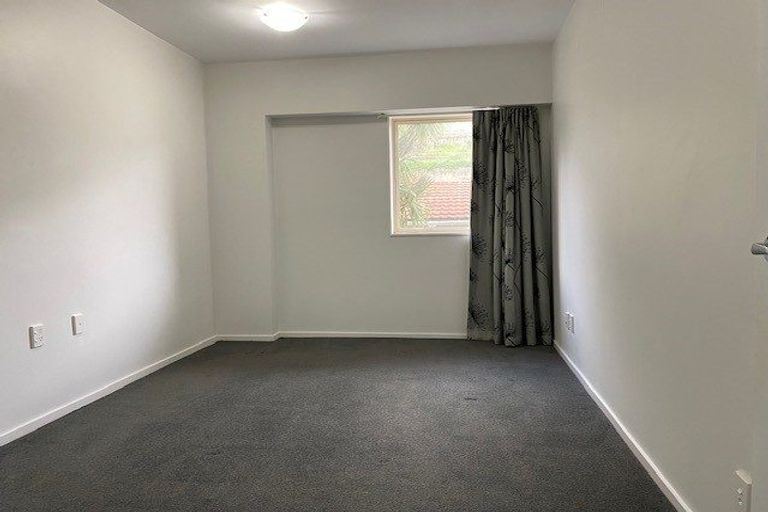 Photo of property in Luxford Villas, 102/72 Herald Street, Berhampore, Wellington, 6023