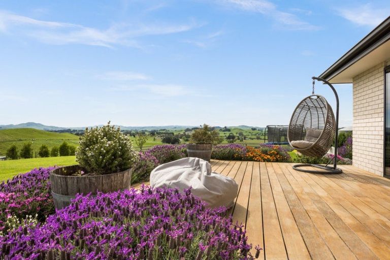 Photo of property in 21c Highlands Drive, Waipawa, 4277