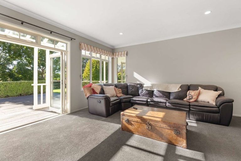 Photo of property in 6 Millbrook Drive, Waiuku, 2683