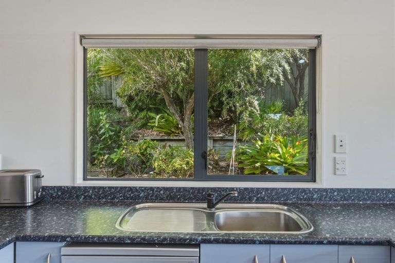 Photo of property in 300 State Highway 10, Cable Bay, 0420