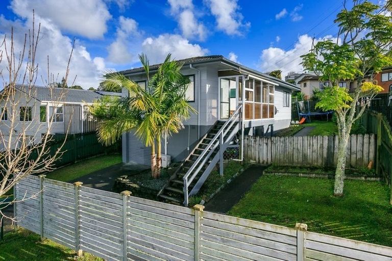 Photo of property in 44 Garton Drive, Massey, Auckland, 0614