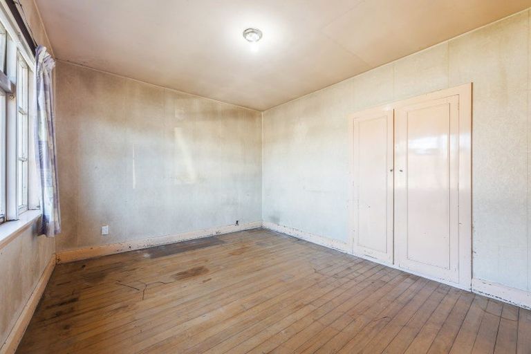 Photo of property in 193 Main North Road, Redwood, Christchurch, 8051