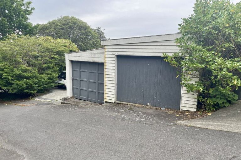 Photo of property in 5 Jalna Avenue, Khandallah, Wellington, 6035