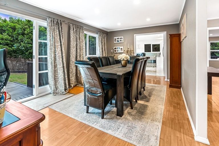 Photo of property in 36 Hartley Terrace, Massey, Auckland, 0614