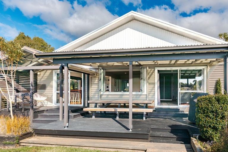 Photo of property in 145 Brougham Street, Westport, 7825